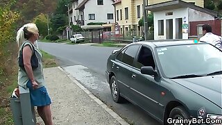 Old granny gets picked up and fucked